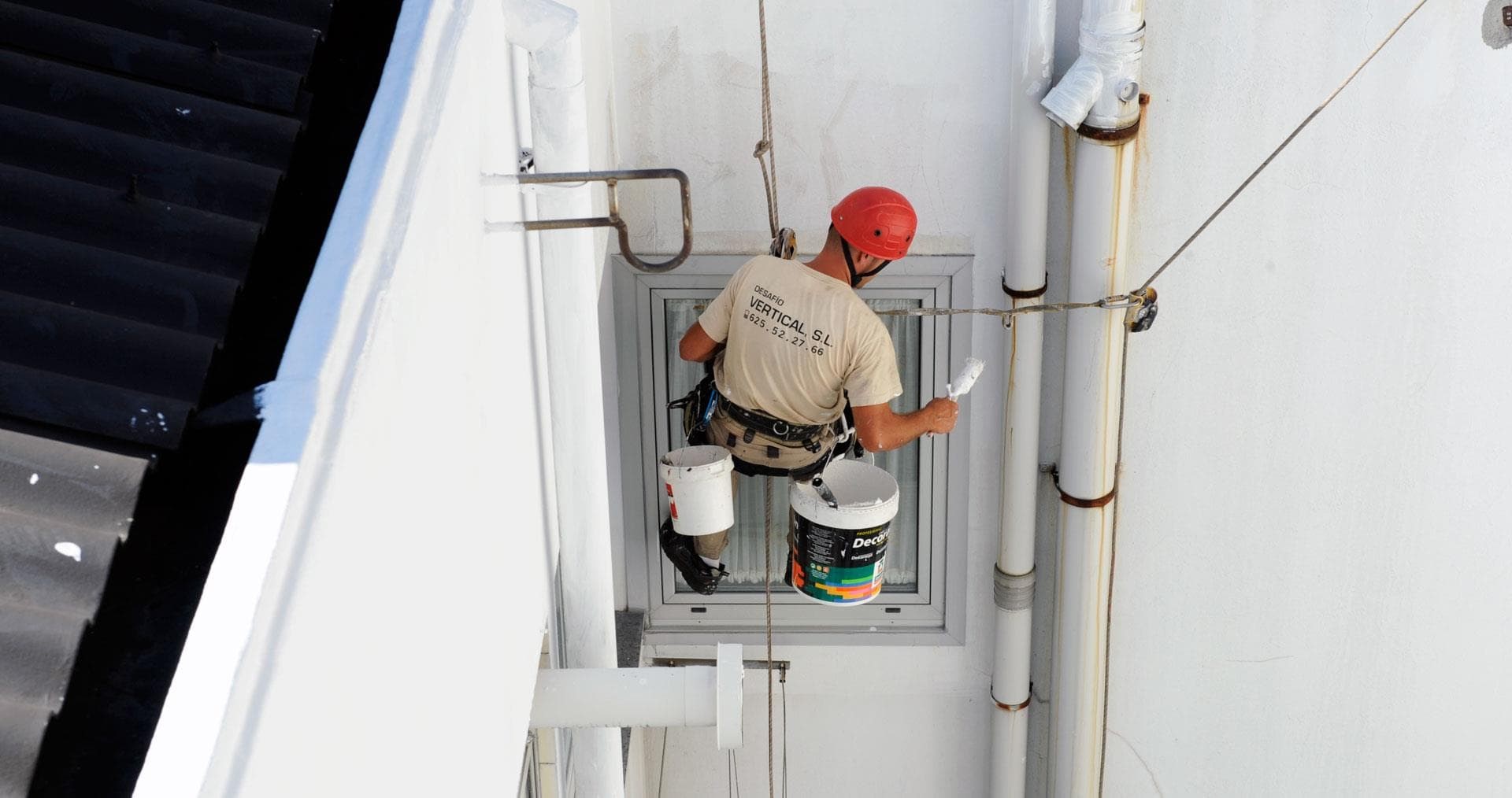 Instalación y limpieza de canalones